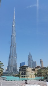 Burj Khalifa är världens högsta byggnad och ligger i Dubai.